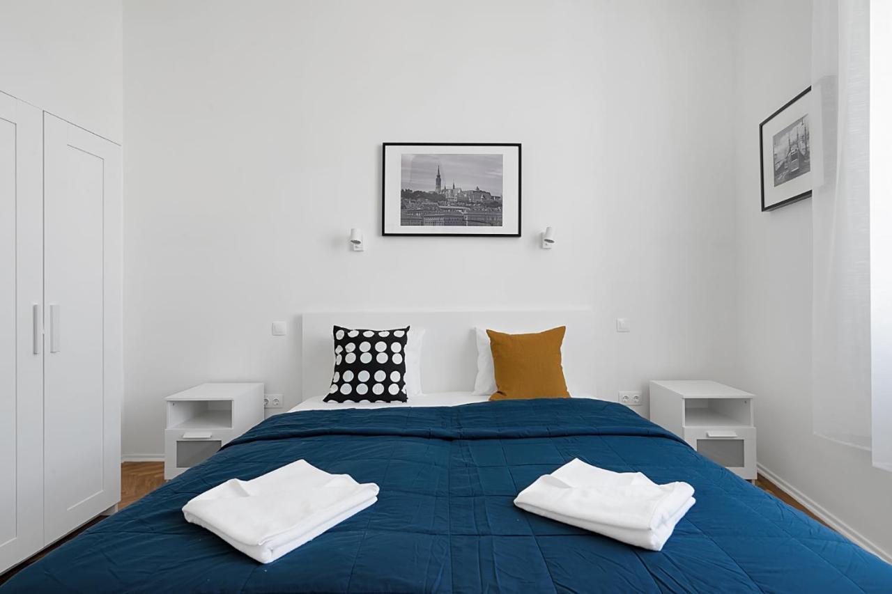 Bpr Cosmos Design Suite With A/C Budapeste Exterior foto