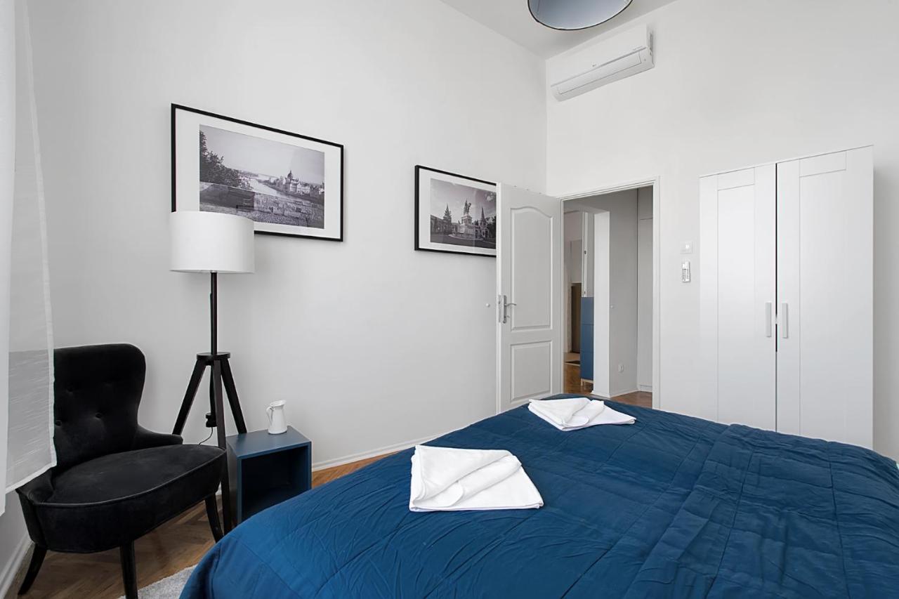 Bpr Cosmos Design Suite With A/C Budapeste Exterior foto